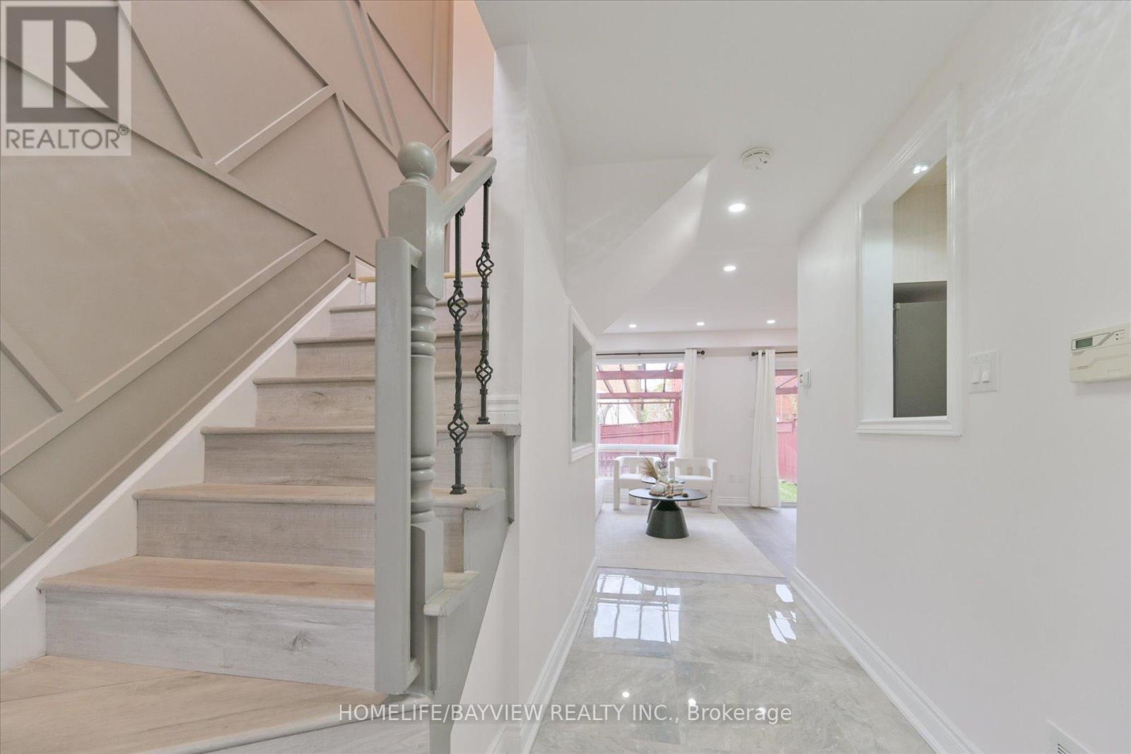 3956 Bentridge Road, Mississauga, Ontario  L5N 7V8 - Photo 6 - W12655362