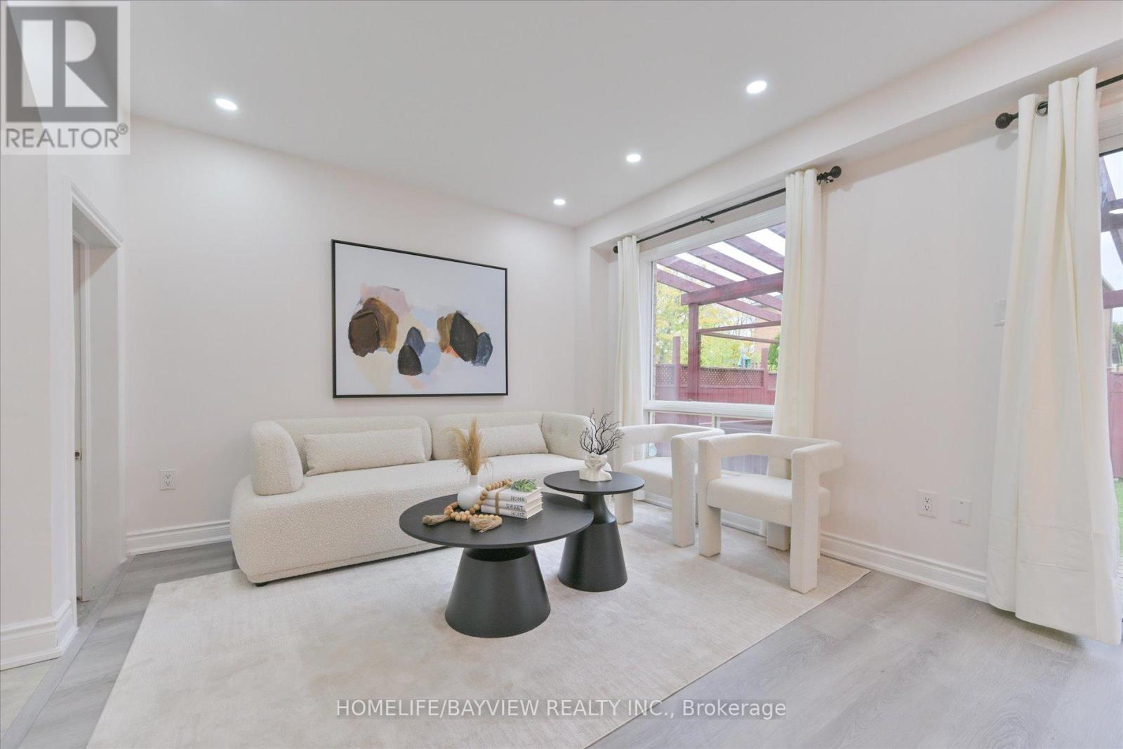 3956 Bentridge Road, Mississauga, Ontario  L5N 7V8 - Photo 8 - W12655362