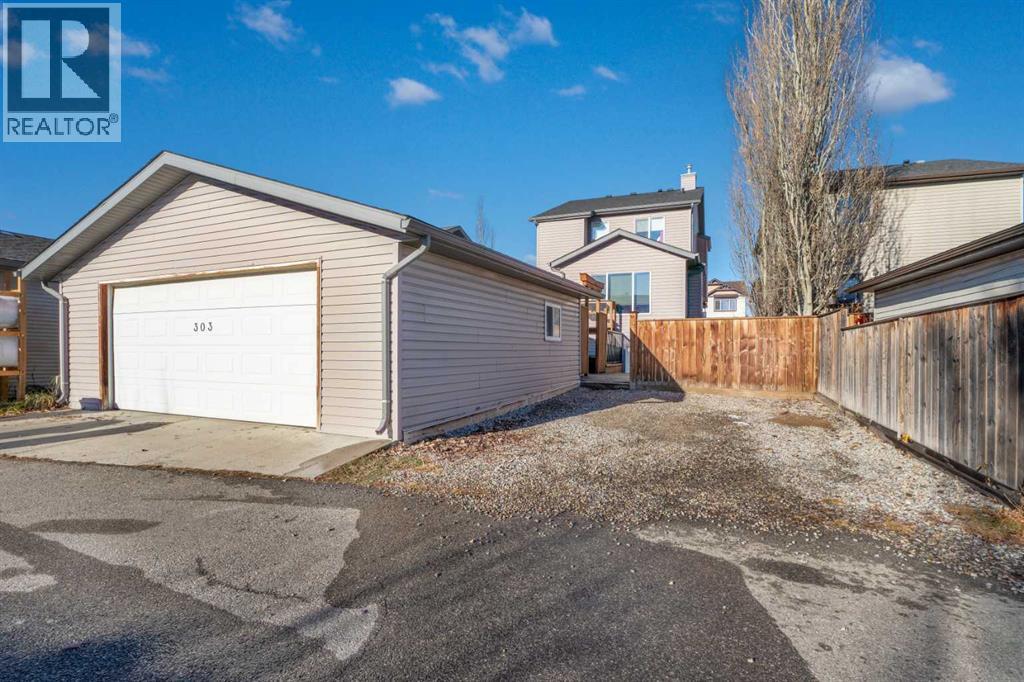 303 Drake Landing Close, Okotoks, Alberta  T1S 2M5 - Photo 34 - A2276612
