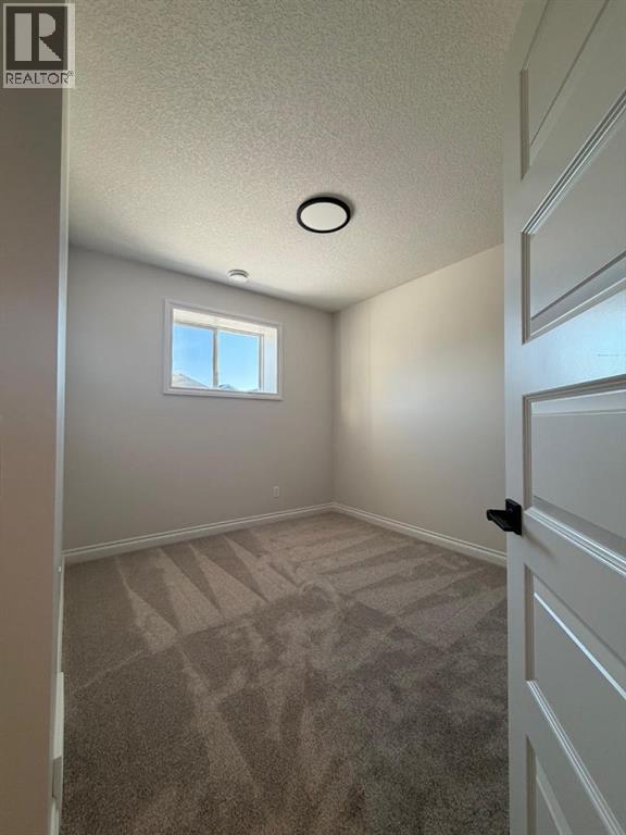 90 Homestead Circle Ne, Calgary, Alberta  T3J 5R6 - Photo 17 - A2275863