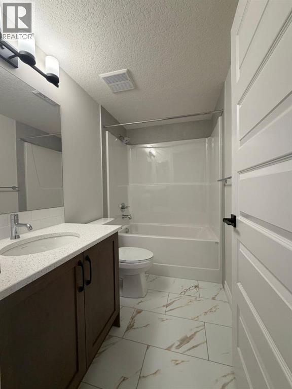 90 Homestead Circle Ne, Calgary, Alberta  T3J 5R6 - Photo 18 - A2275863