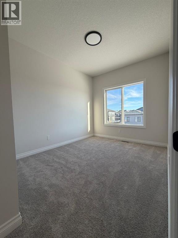 90 Homestead Circle Ne, Calgary, Alberta  T3J 5R6 - Photo 11 - A2275863