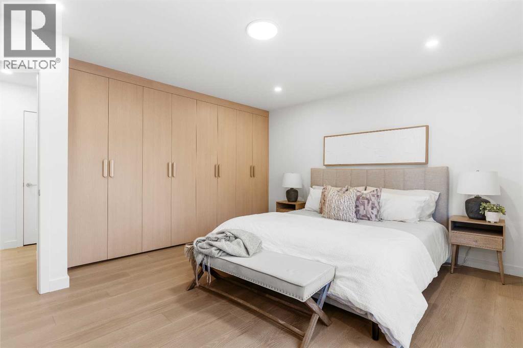 1012 70 Avenue Sw, Calgary, Alberta  T2V 4A8 - Photo 4 - A2274883