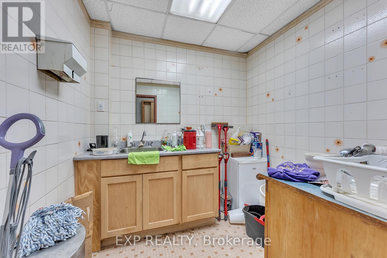 2 King Street, Quinte West, Ontario  K8V 3V7 - Photo 19 - X12655406