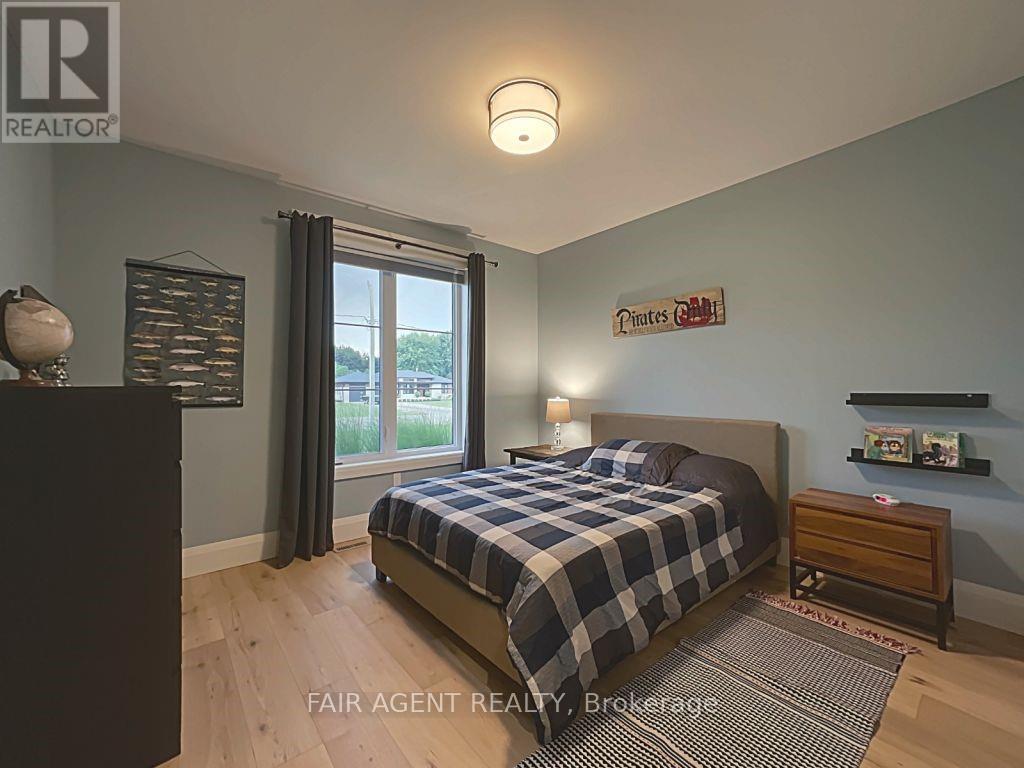 93 Woodland Drive, Norfolk, Ontario  N3Y 4J9 - Photo 13 - X12655418