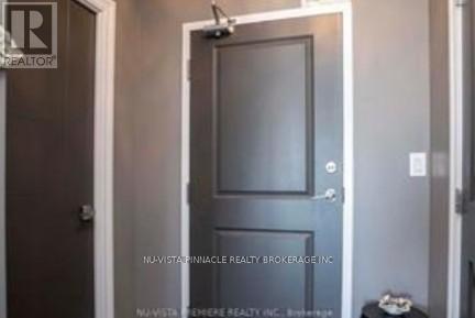 813 - 240 Villagewalk Boulevard, London North, Ontario  N6G 0P6 - Photo 4 - X12655422