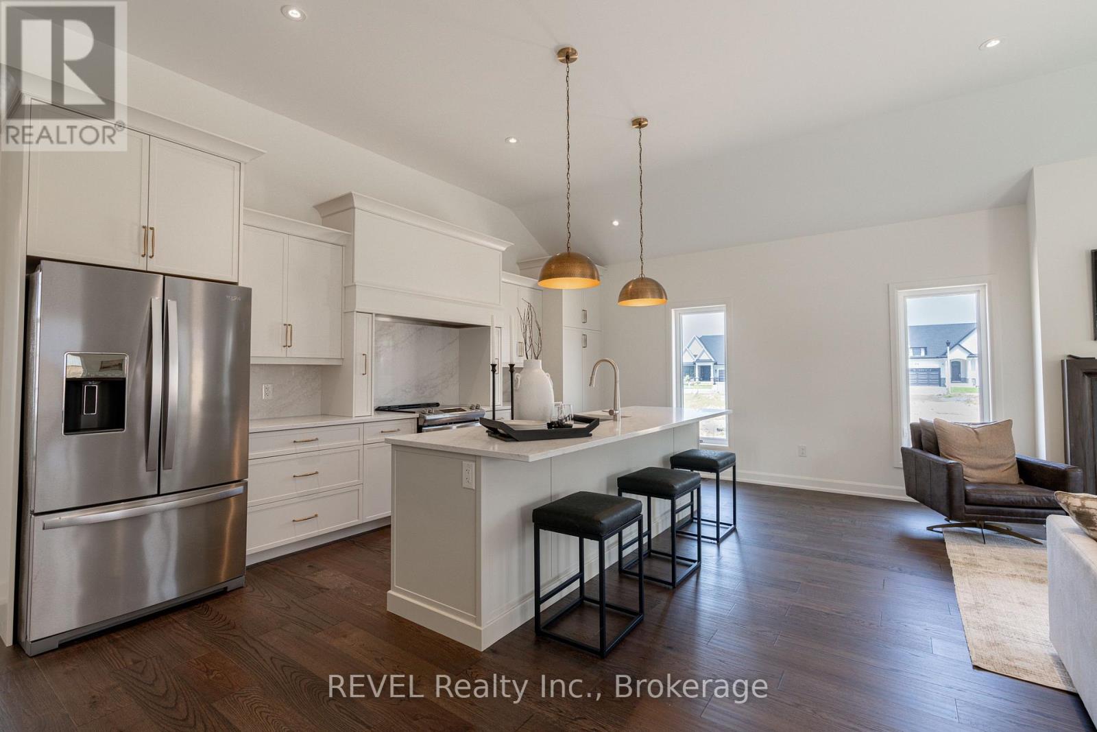 31 Harvest Drive, Niagara-On-The-Lake, Ontario  L0S 1J0 - Photo 11 - X12655430