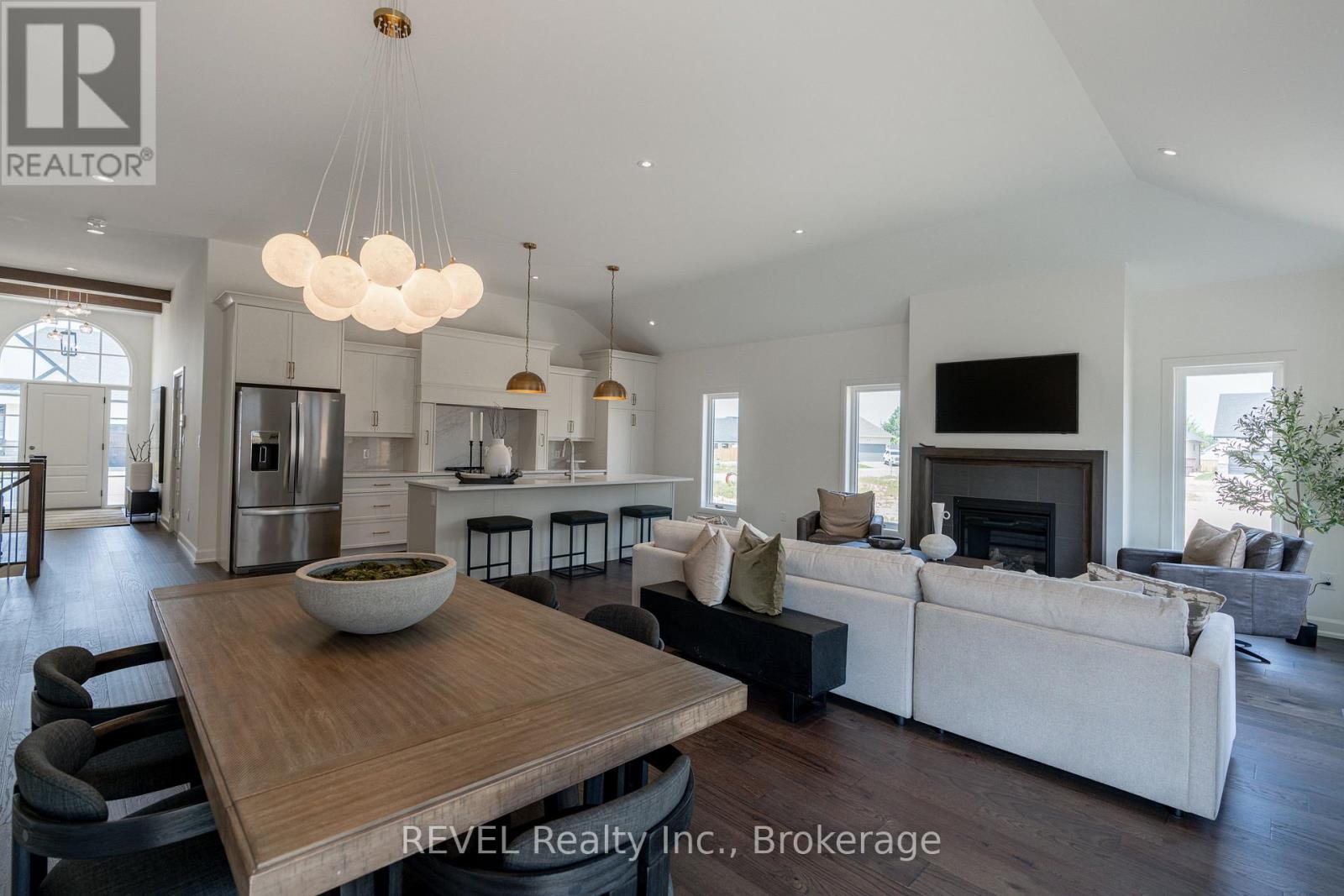 31 Harvest Drive, Niagara-On-The-Lake, Ontario  L0S 1J0 - Photo 8 - X12655430