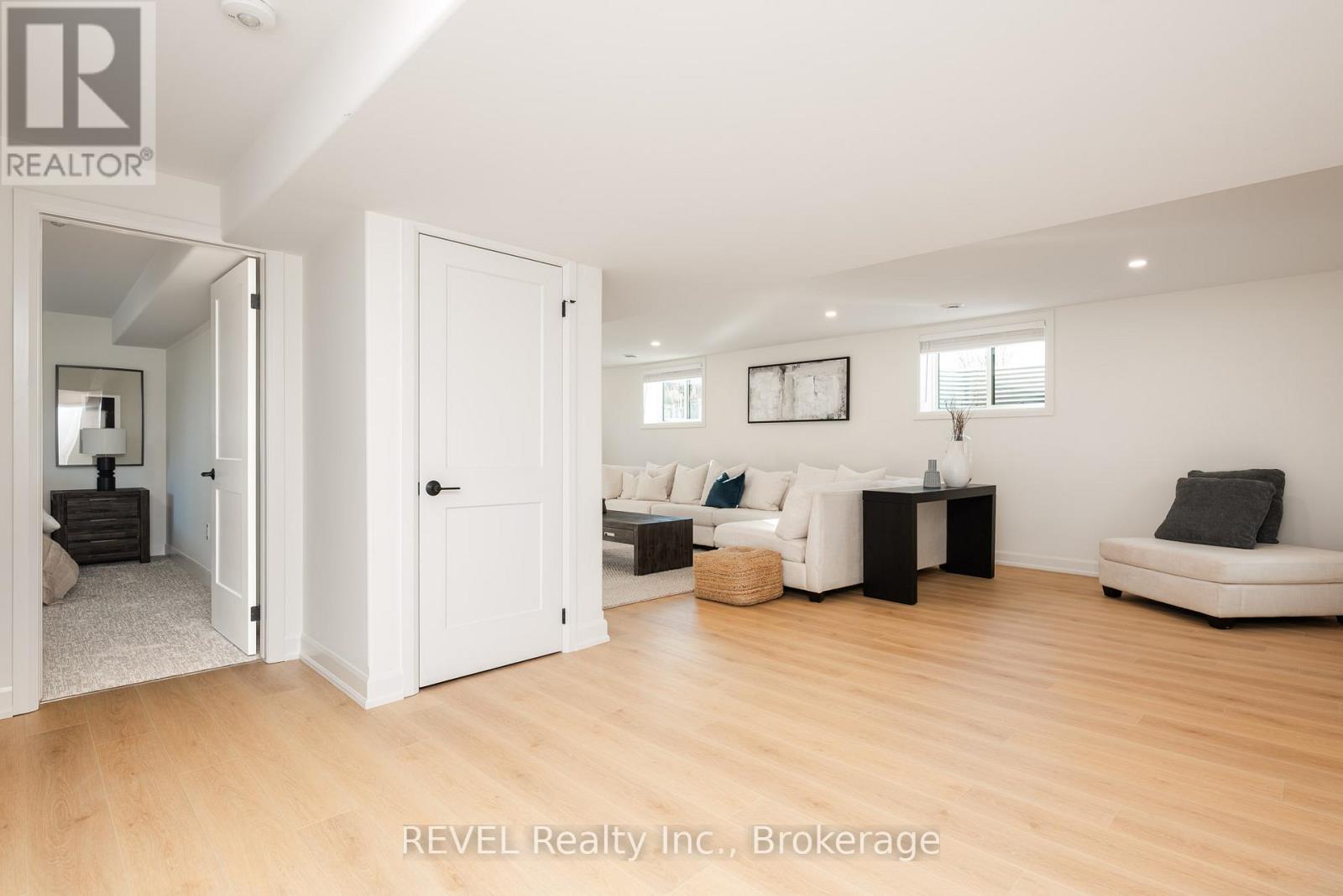 11 Stickles Street, Pelham, Ontario  L3C 3C3 - Photo 37 - X12655432