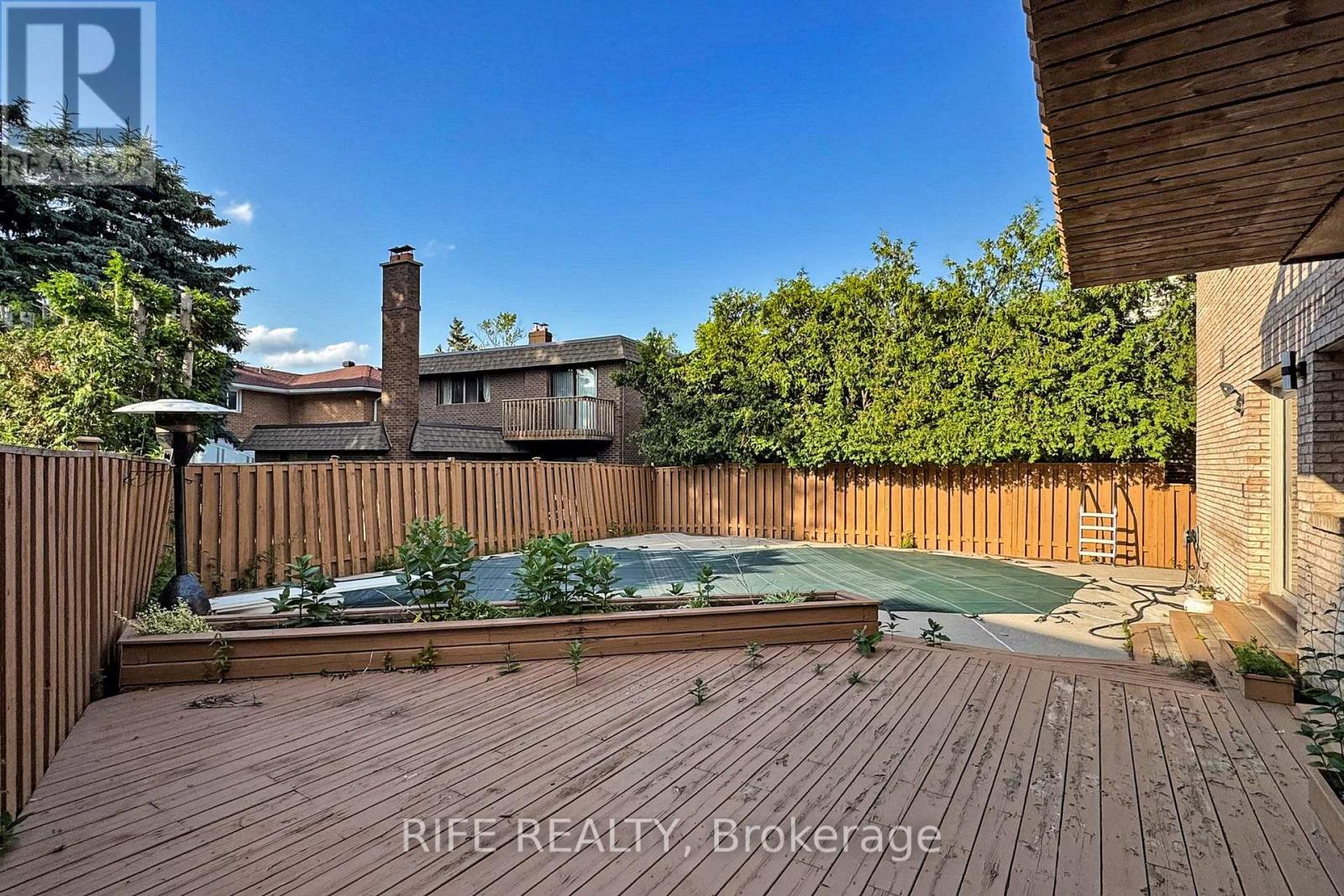 8 Elliotwood Court, Toronto, Ontario  M2L 2P9 - Photo 47 - C12655394