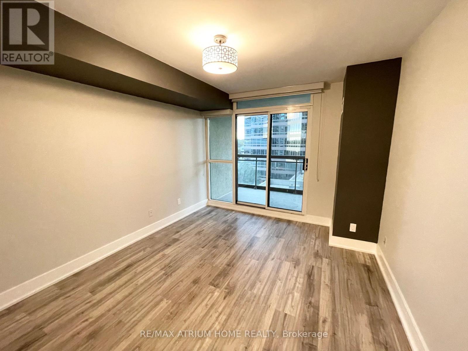 701 - 18 Parkview Avenue, Toronto, Ontario  M2N 7H7 - Photo 15 - C12655426