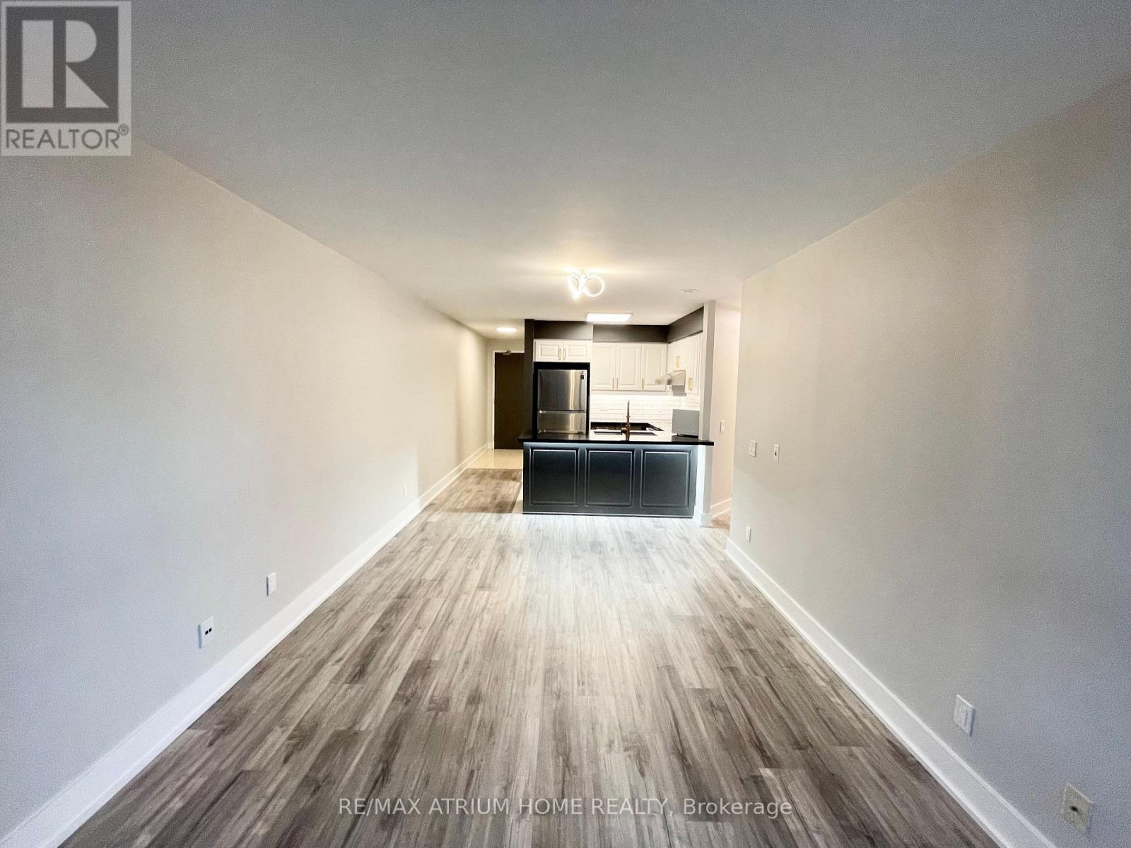 701 - 18 Parkview Avenue, Toronto, Ontario  M2N 7H7 - Photo 9 - C12655426