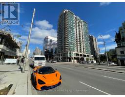 701 - 18 PARKVIEW AVENUE, Toronto, Ontario