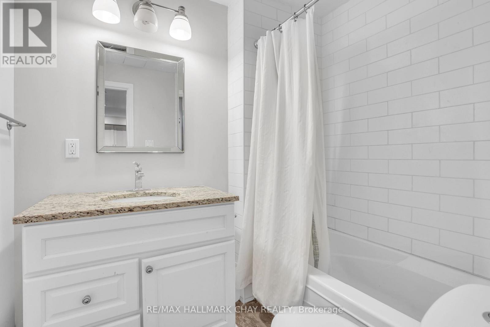 30 Rosenfeld Drive, Barrie, Ontario  L4M 5X2 - Photo 18 - S12655428