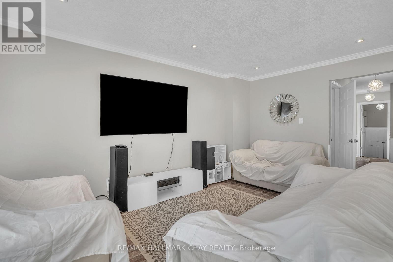 30 Rosenfeld Drive, Barrie, Ontario  L4M 5X2 - Photo 3 - S12655428