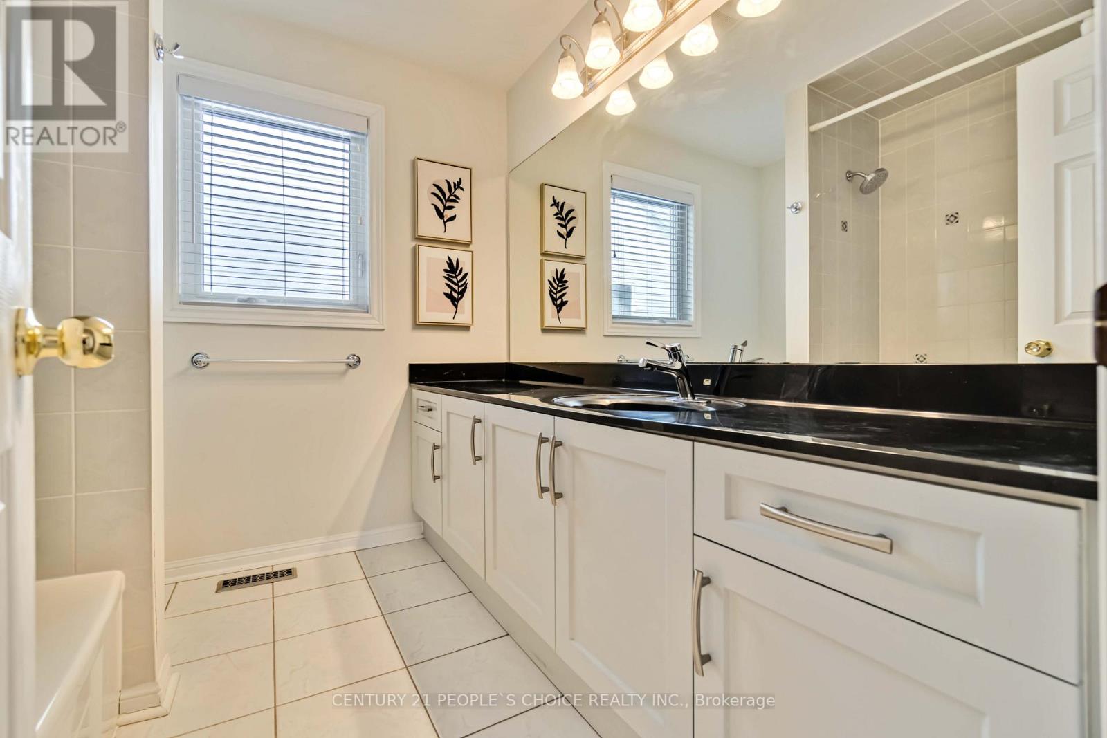 52 Canning Crescent, Cambridge, Ontario  N1T 1X2 - Photo 18 - X12655396