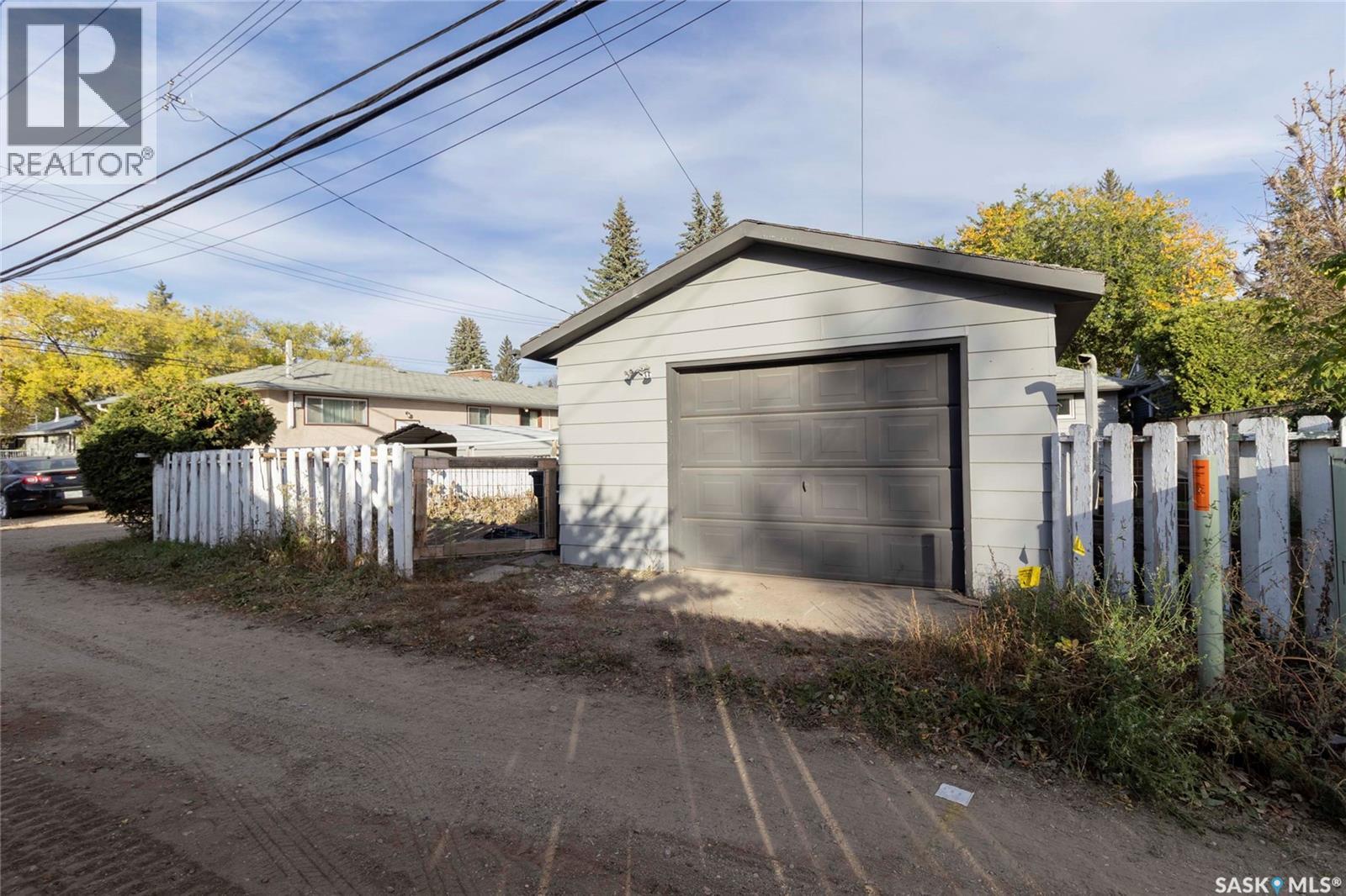 2406 Cairns Avenue, Saskatoon, Saskatchewan  S7J 1V3 - Photo 48 - SK025996