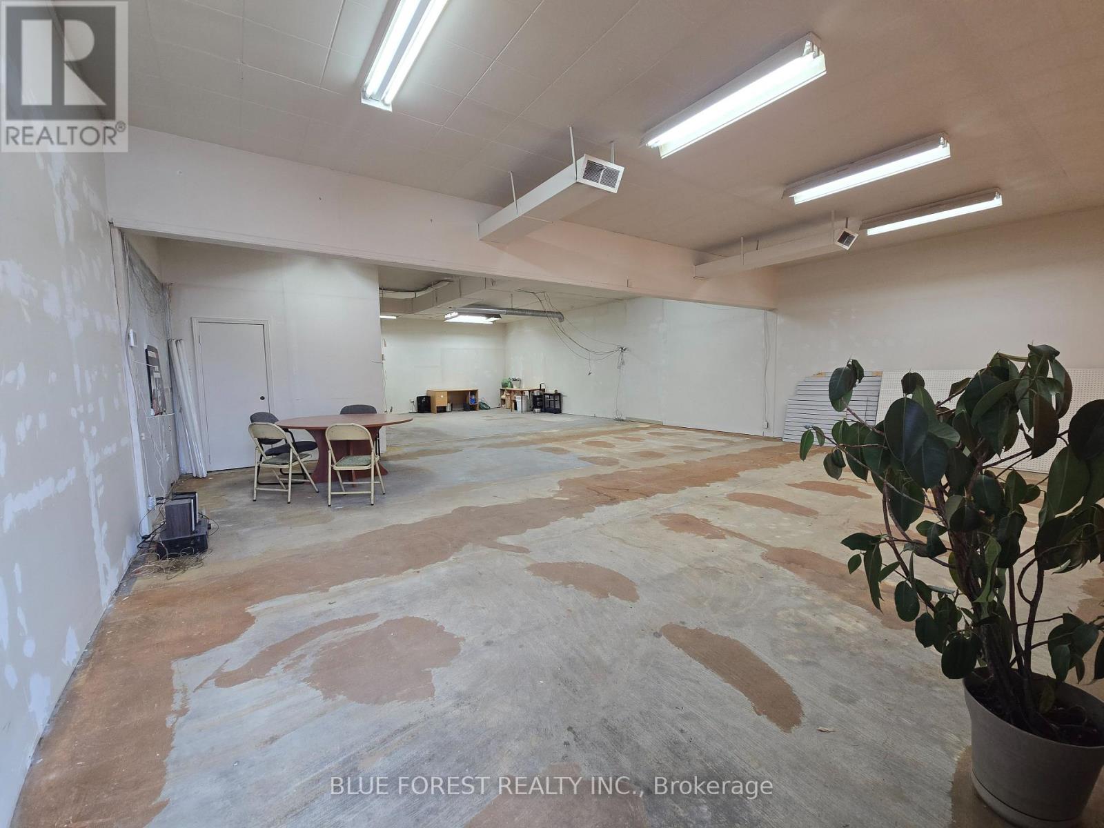 161 Currie Road, Dutton/dunwich, Ontario  N0L 1J0 - Photo 2 - X12655458