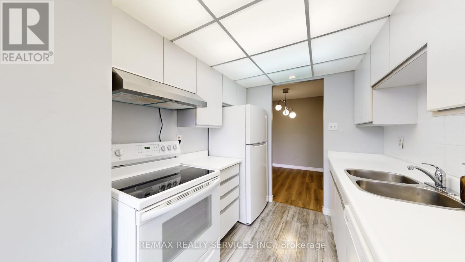 1506 - 3 Lisa Street, Brampton, Ontario  L6T 4A2 - Photo 17 - W12655450