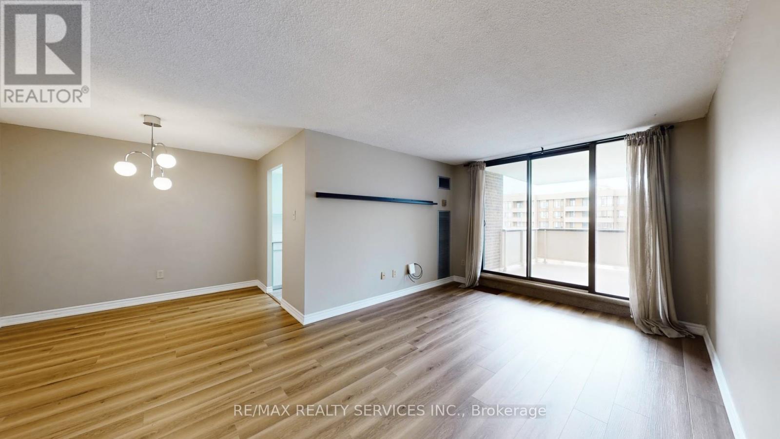 1506 - 3 Lisa Street, Brampton, Ontario  L6T 4A2 - Photo 6 - W12655450