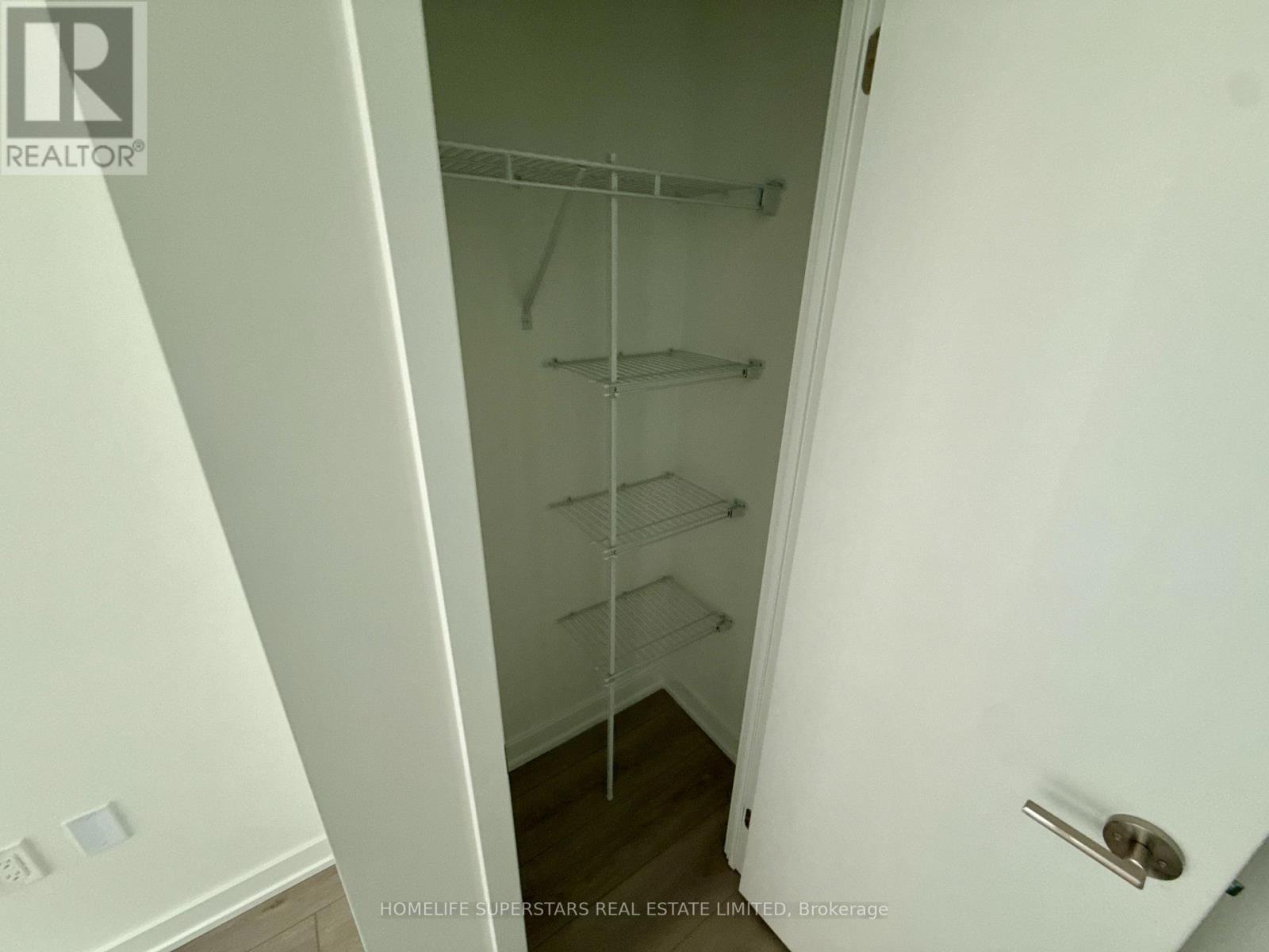 308 - 1 Fairview Road E, Mississauga, Ontario  L5A 4C6 - Photo 16 - W12655464