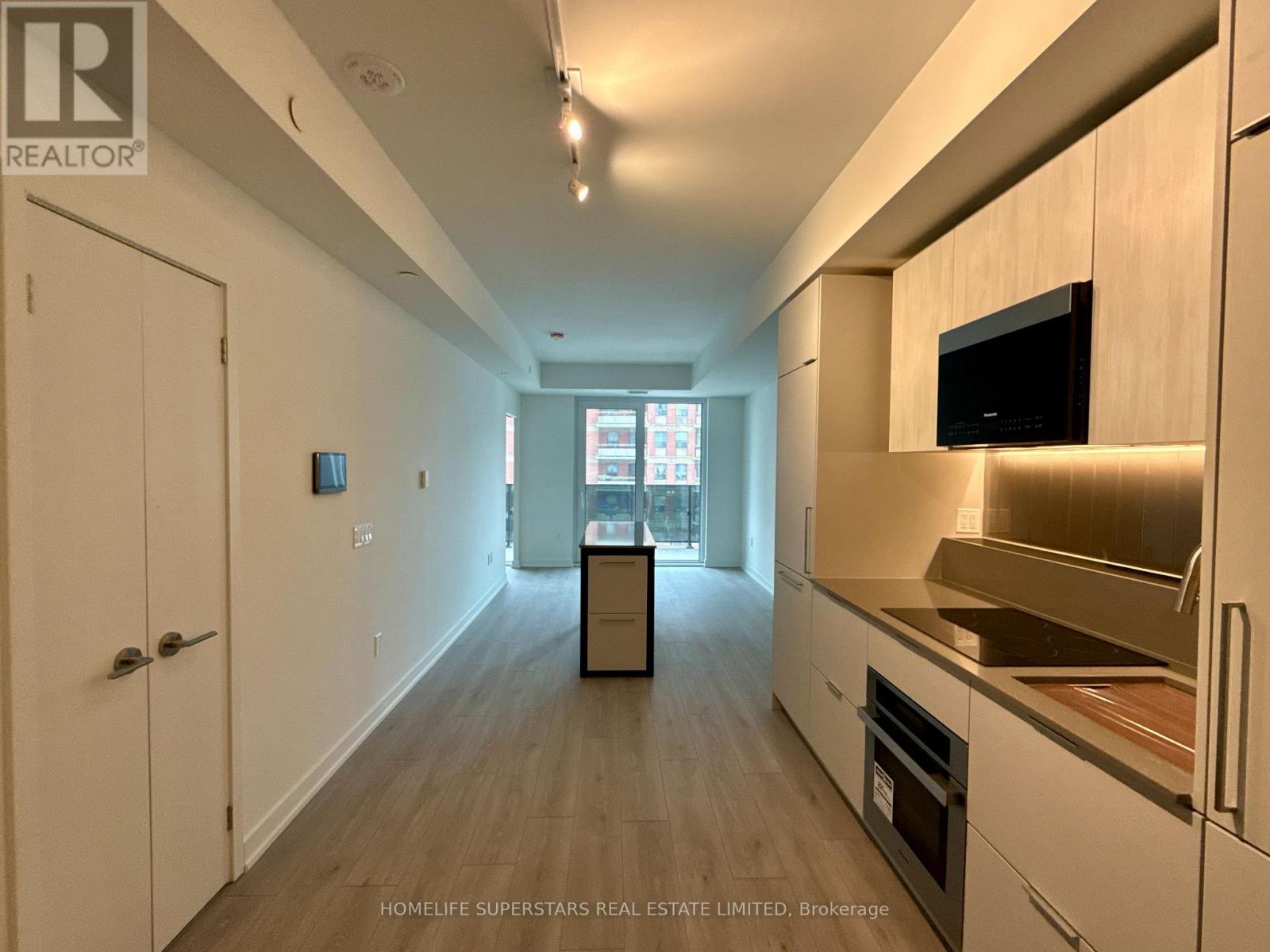 308 - 1 Fairview Road E, Mississauga, Ontario  L5A 4C6 - Photo 9 - W12655464