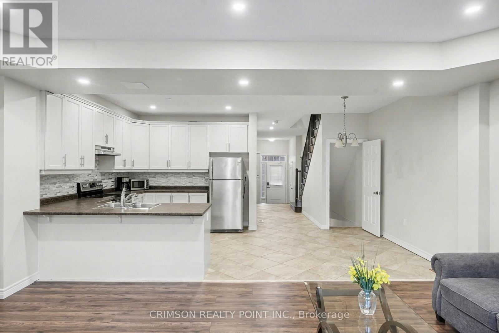 77 Fairgrounds Drive, Hamilton, Ontario  L0R 1C0 - Photo 13 - X12655462