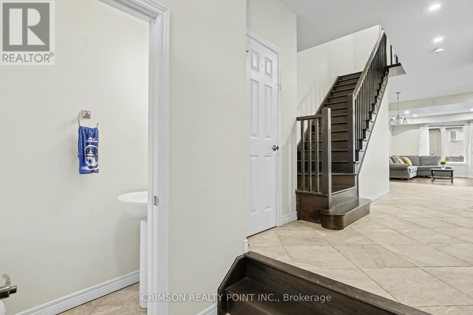 77 Fairgrounds Drive, Hamilton, Ontario  L0R 1C0 - Photo 15 - X12655462