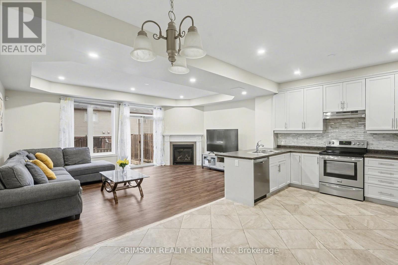 77 Fairgrounds Drive, Hamilton, Ontario  L0R 1C0 - Photo 9 - X12655462