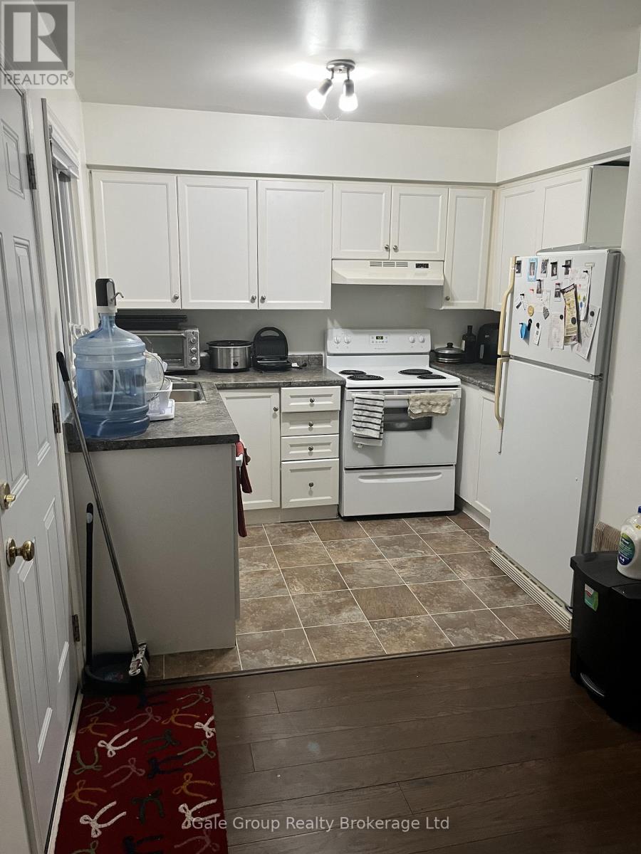 3 - 374 Springbank Avenue, Woodstock, Ontario  N4T 1L6 - Photo 3 - X12655474