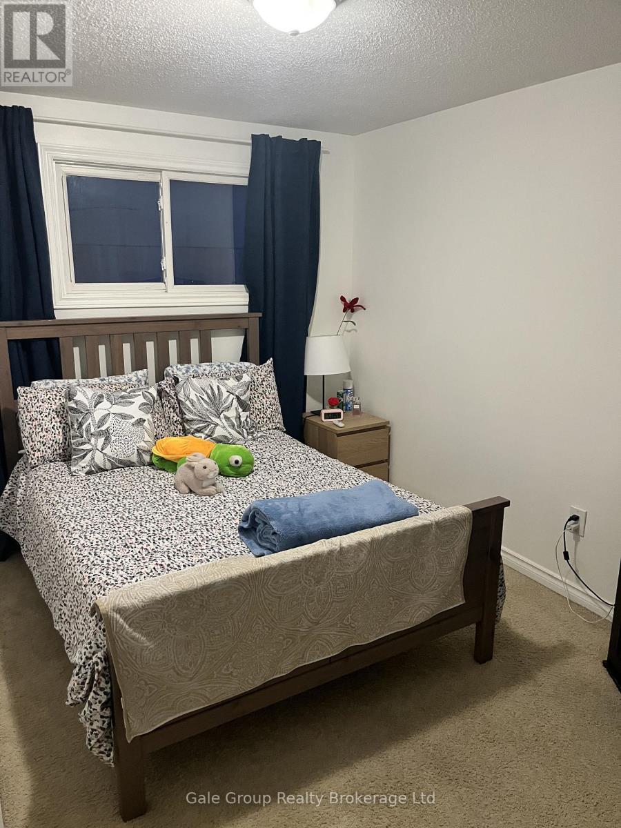 3 - 374 Springbank Avenue, Woodstock, Ontario  N4T 1L6 - Photo 5 - X12655474