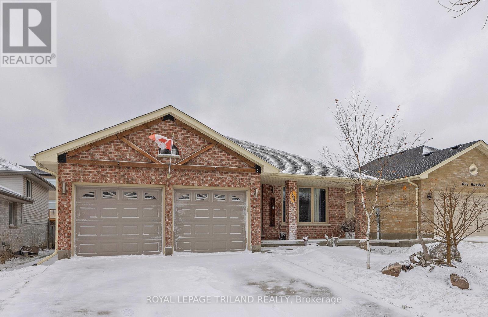 104 Josselyn Drive, London South, Ontario  N6E 3V6 - Photo 2 - X12655484