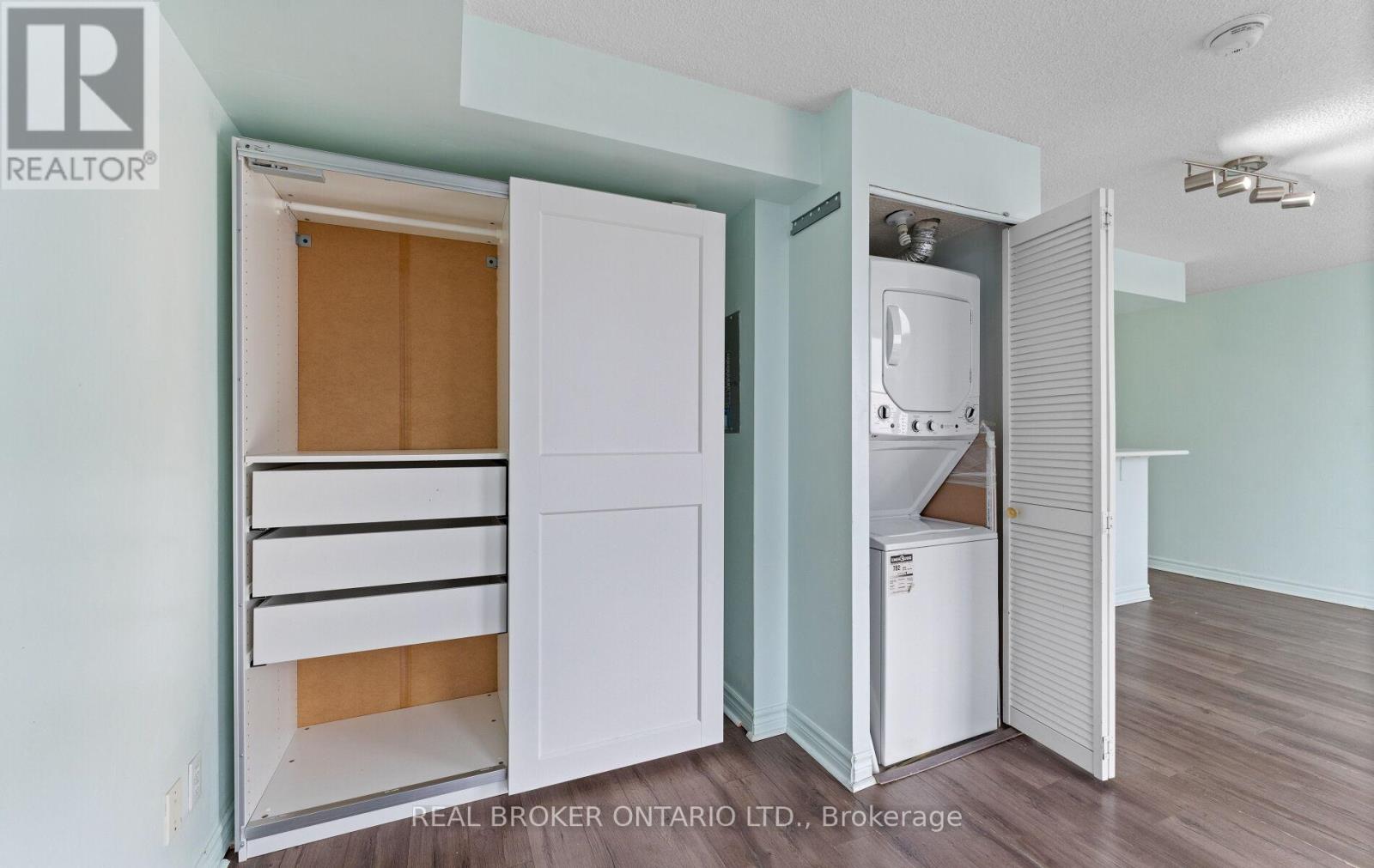 907 - 801 King Street W, Toronto, Ontario  M5V 3C9 - Photo 9 - C12655486