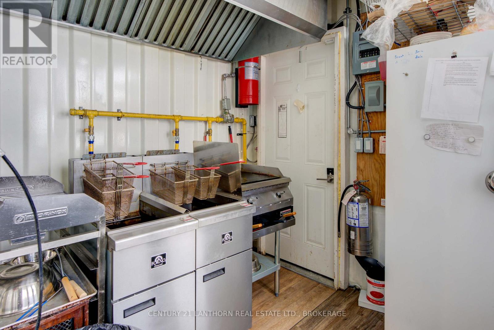 25 Main Street W, Elizabethtown-Kitley, Ontario  K0E 1M0 - Photo 24 - X12655510