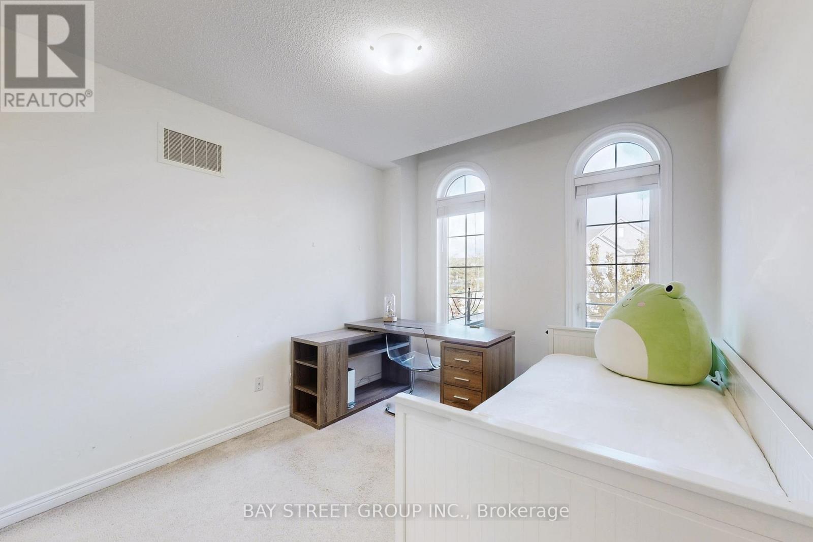 7 Paper Mills Crescent, Richmond Hill, Ontario  L4E 0V5 - Photo 25 - N12654534