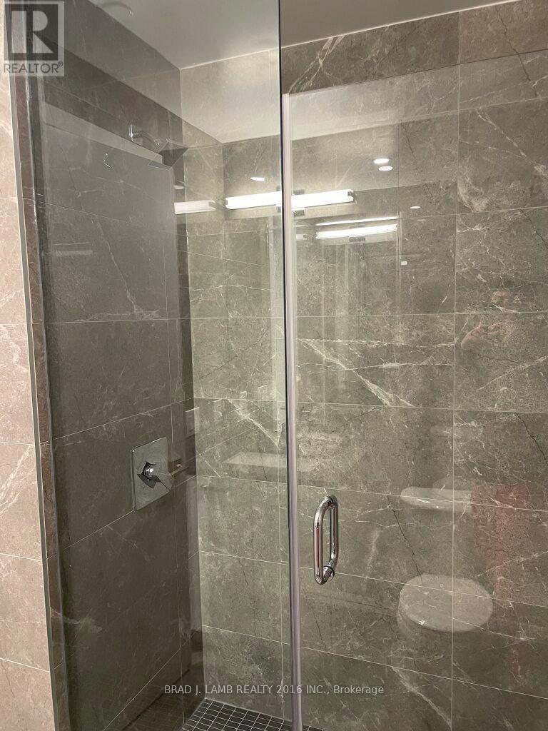 423 - 195 Mccaul Street, Toronto, Ontario  M5T 1W6 - Photo 8 - C12655574