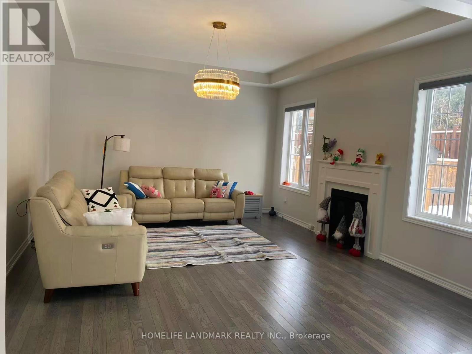 123 Mitchell Place, Newmarket, Ontario  L3Y 0E2 - Photo 5 - N12655520