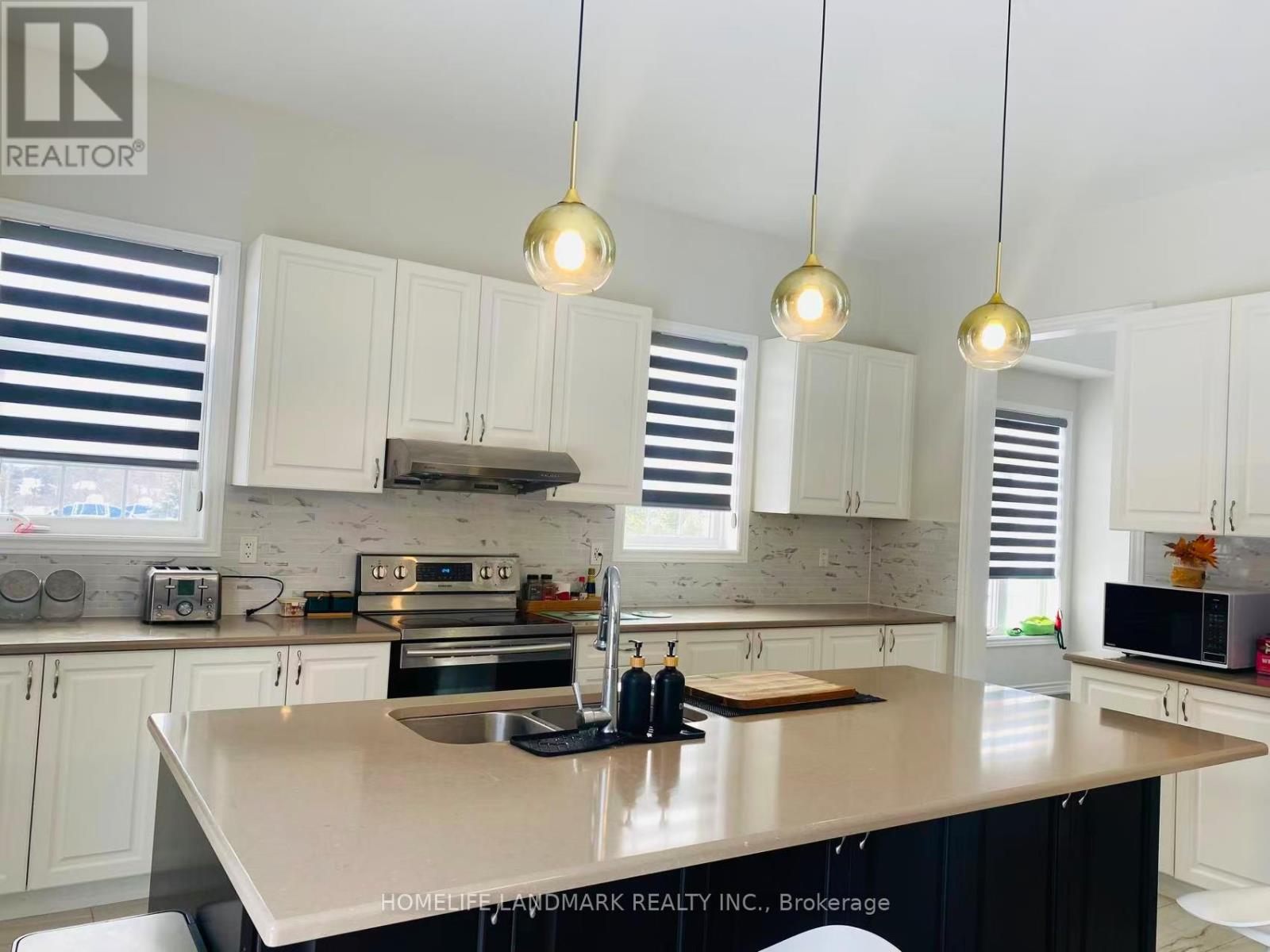 123 Mitchell Place, Newmarket, Ontario  L3Y 0E2 - Photo 7 - N12655520