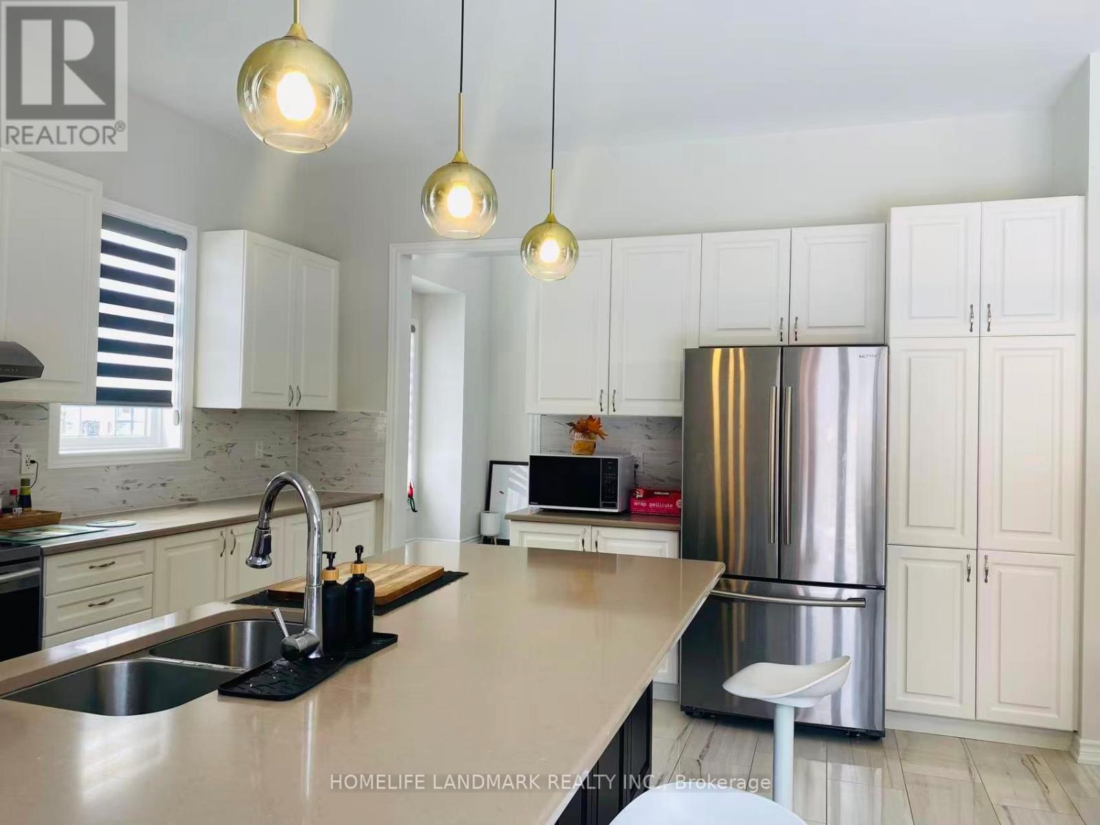 123 Mitchell Place, Newmarket, Ontario  L3Y 0E2 - Photo 8 - N12655520