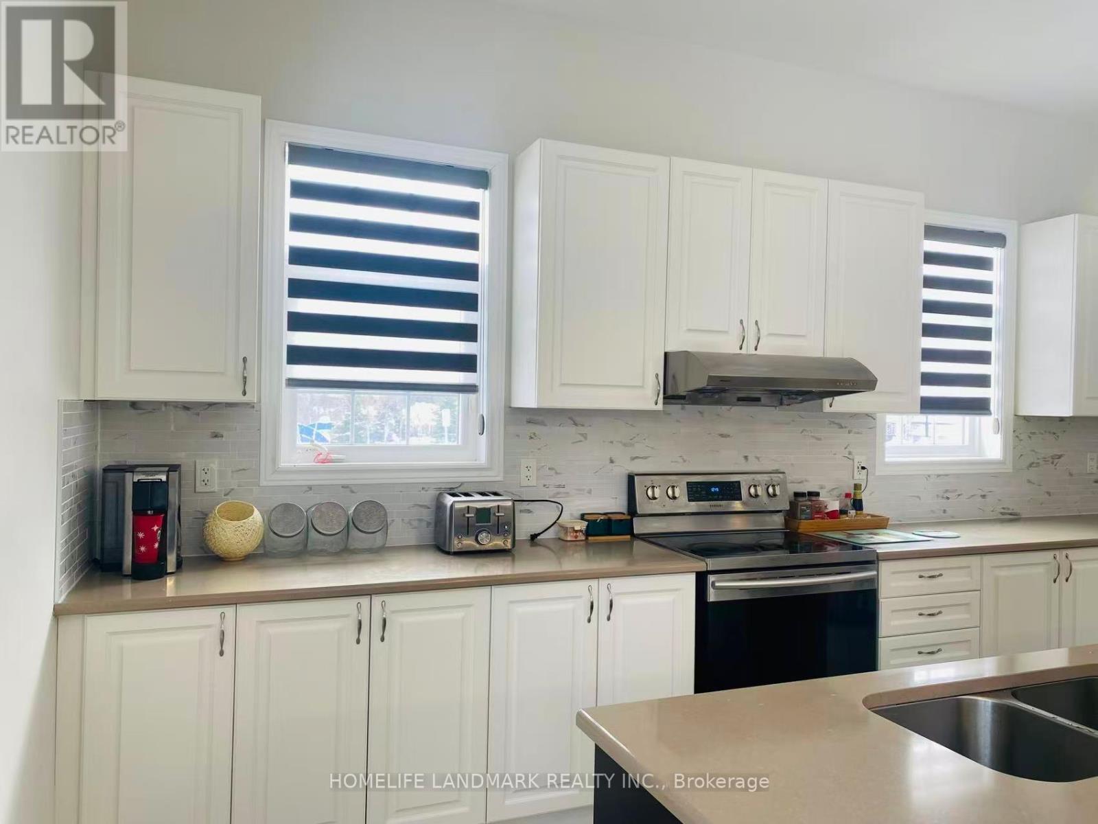 123 Mitchell Place, Newmarket, Ontario  L3Y 0E2 - Photo 9 - N12655520