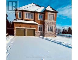 123 MITCHELL PLACE, Newmarket, Ontario