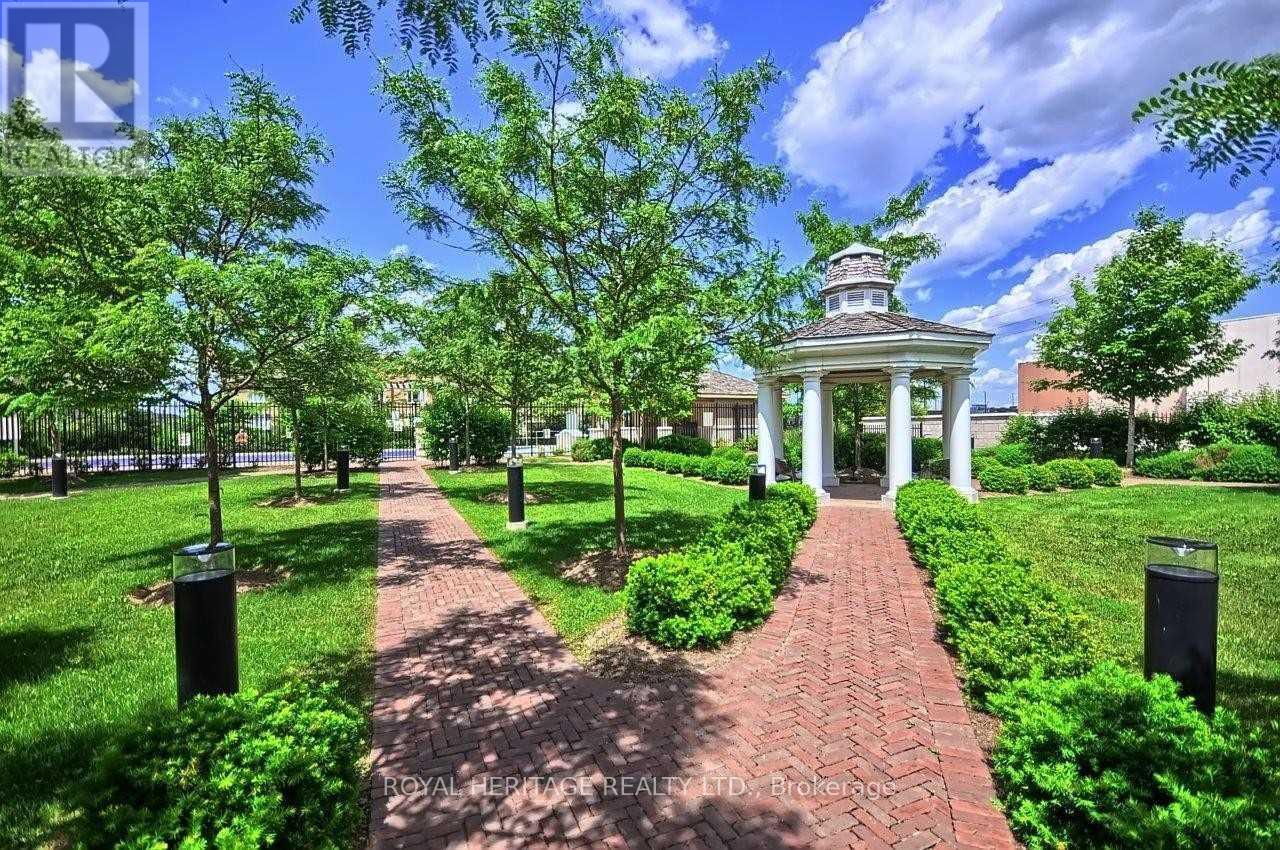 215 - 111 Civic Square Gate, Aurora, Ontario  L4G 0S6 - Photo 23 - N12655544