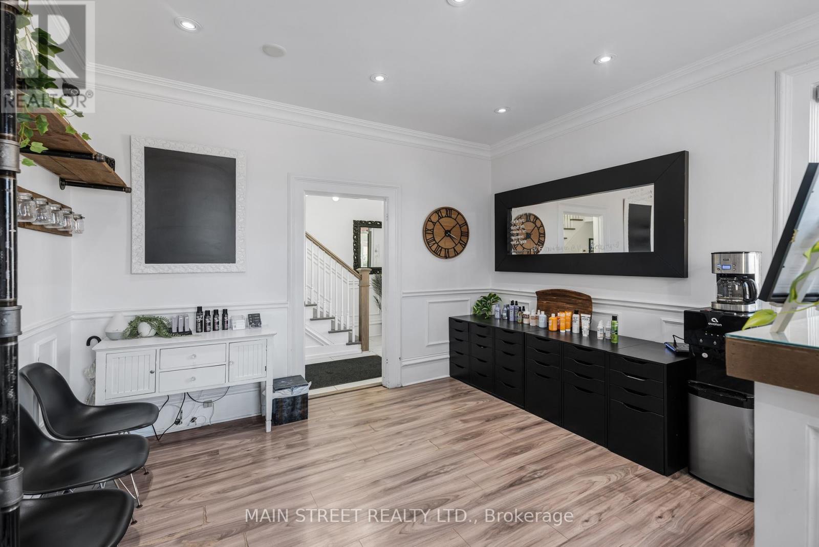 92 Holland Street W, Bradford West Gwillimbury (Bradford), Ontario  L3Z 1R7 - Photo 9 - N12655570