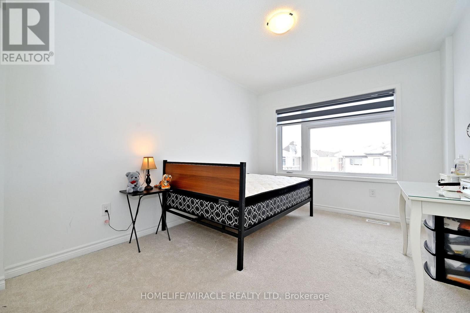 689 Mika Street, Innisfil, Ontario  L9S 0R7 - Photo 40 - N12650676