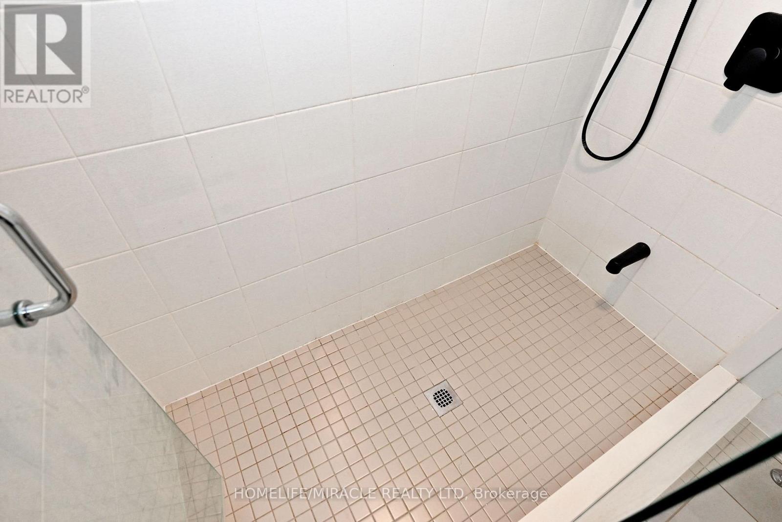 689 Mika Street, Innisfil, Ontario  L9S 0R7 - Photo 36 - N12650676