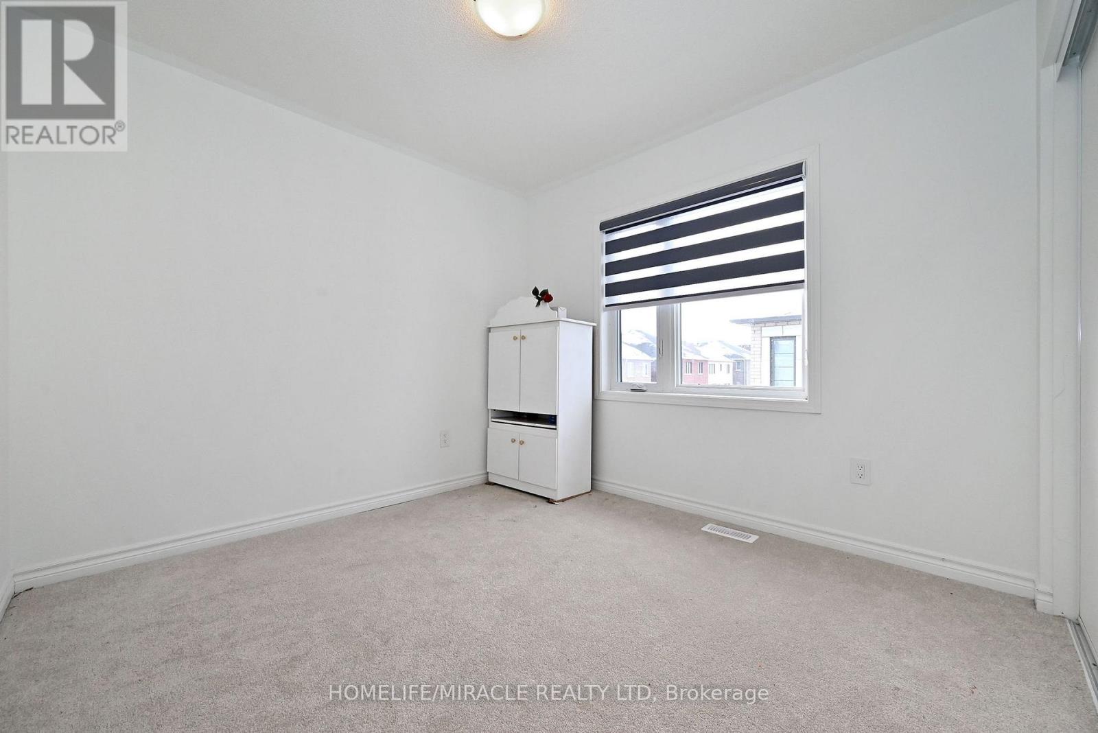 689 Mika Street, Innisfil, Ontario  L9S 0R7 - Photo 38 - N12650676