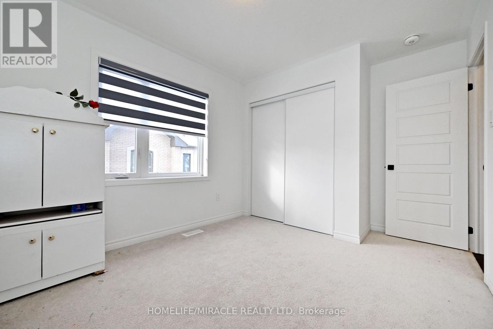 689 Mika Street, Innisfil, Ontario  L9S 0R7 - Photo 39 - N12650676