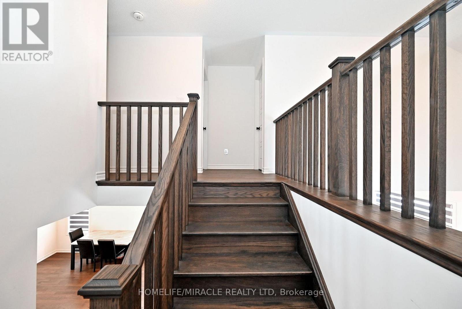 689 Mika Street, Innisfil, Ontario  L9S 0R7 - Photo 30 - N12650676