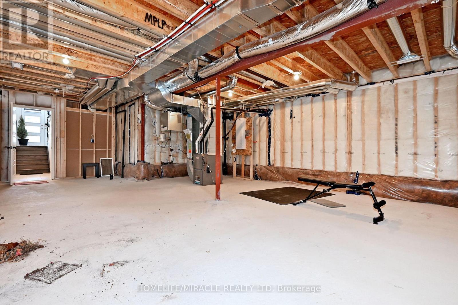 689 Mika Street, Innisfil, Ontario  L9S 0R7 - Photo 47 - N12650676