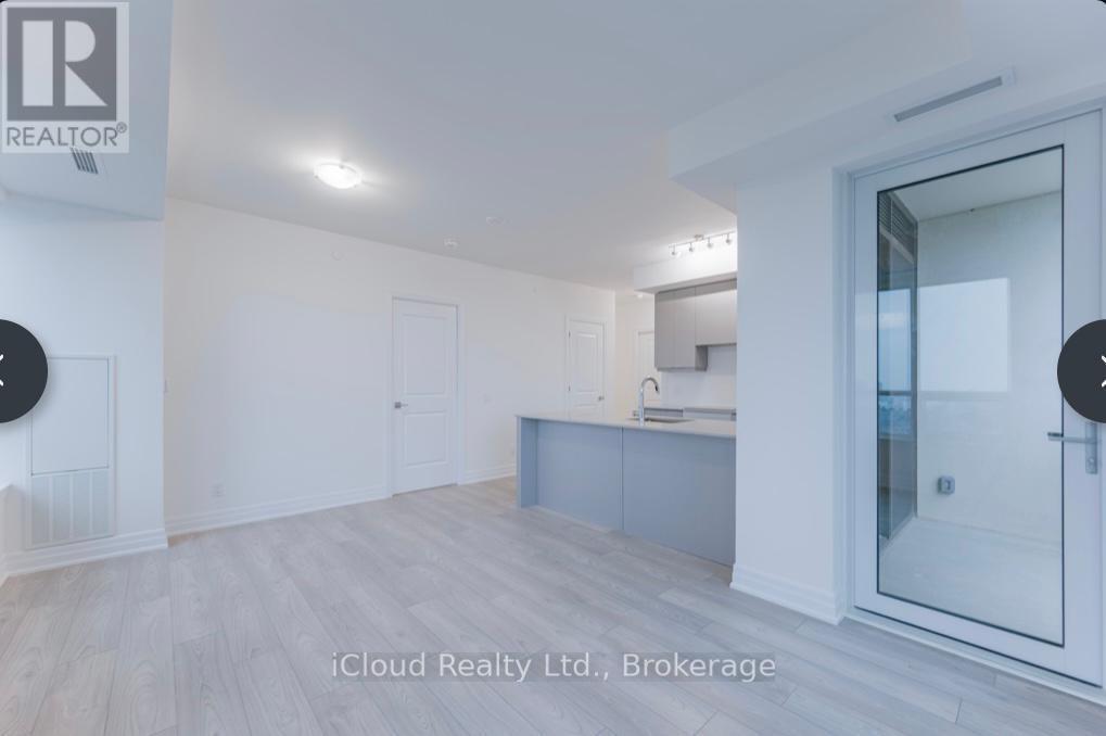 1704 - 36 Elm Drive, Mississauga, Ontario  L5B 0N9 - Photo 10 - W12654244